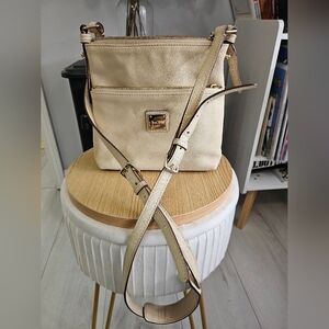 🚫❌️SOLD! Dooney & Bourke Cream Crossbody Bag